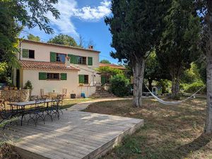 Salernes bastidon du 19e  130 m² sur 1.890 m² de terrain au calme