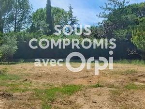 Terrain constructible viabilisé à vendre