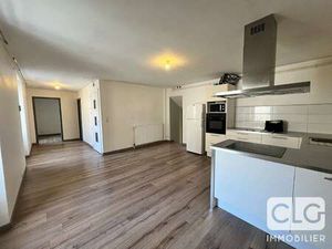 Location Appartement 5 pièces à Landudec (29710) : à louer 5 pièces / 82m² Landudec