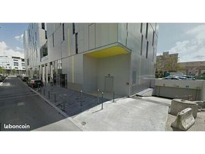 Parking sous sol sécurisé rue Pierre Expert