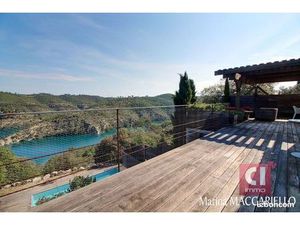 Propriété 5 pièces 133 m²