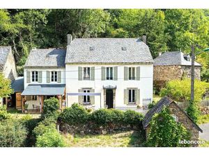 Propriété 5 pièces 100 m²