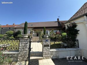 Maison 10 pièces 200 m²