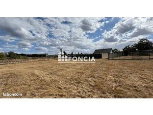 Terrain 2 772 m² Saint Pierre La Garenne