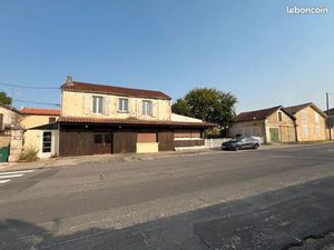 Immeuble 250 m² Champniers