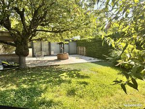 Maison 8 pièces 221 m²