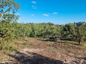 Terrain 1 000 m² Saint Pierre Lafeuille