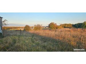 Terrain avec bâtiment