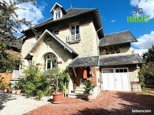 Maison 8 pièces 200 m²