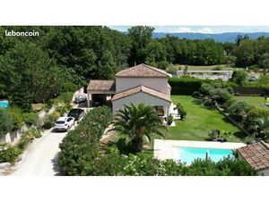 Villa 7 pièces 162 m²