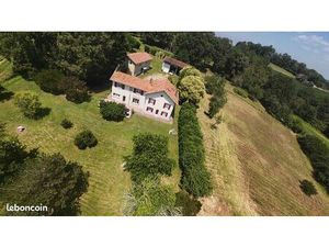 Ensemble immobilier 3 bâtiments