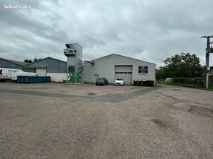 Local d'activité 540 m²