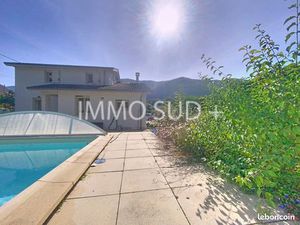 Villa 6 pièces 130 m²