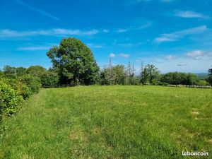 Terrain 1 847 m² Cuzance