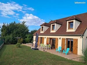 Pavillon 6 pièces 265 m²