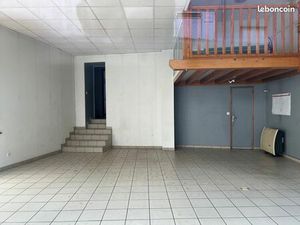 Local commercial de 160 m²