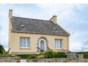 A LOUER - SAINT-DERRIEN - MAISON DE 60 52 M2 - 2 CHAMBRES -