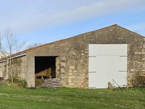 Grange 1 pièce 200 m²