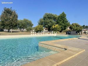 Maison 10 pièces 245 m²