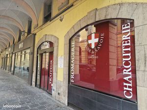 Local commercial 52m² + 48m²