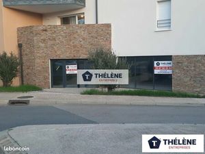 Local commercial 400 m²