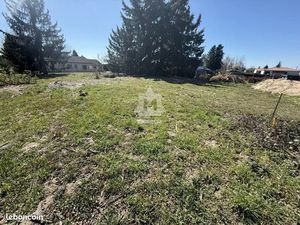 Terrain 1051 m² Lezoux