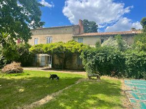 BEAU CORPS DE FERME EN PIERRE XVIIIe - CHARME AUX PORTES DE BORDEAUX à Barie avec piscine 