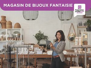 67500 HAGUENAU - FONDS DE BIJOUTERIE FANTAISIE