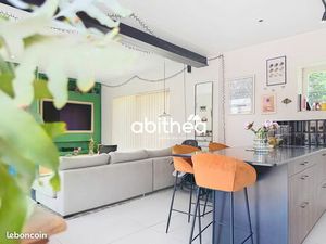 Propriété 6 pièces 163 m²