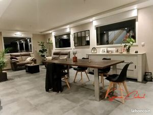 Maison 10 pièces 140 m²