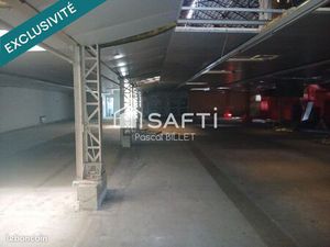 Local 750 m² FREVENT