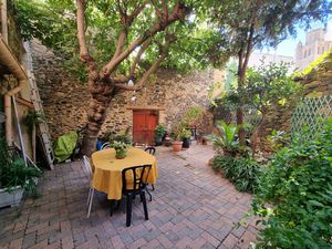 Authentique Maison de Village 133 m2 Terrasse  Cour arbo