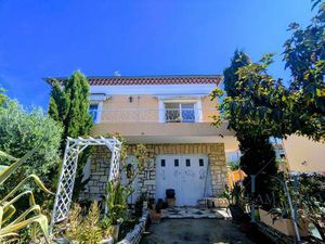 Belle villa proche d'arles