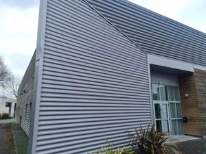 A LOUER ENTREPOT ET BUREAUX 730 M² LA CHAPELLE SUR ERDRE