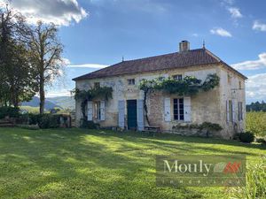 Propriete D'artiste Et D'architecte Avec 3 Habitations  Une Grange Ouverte Et Un Beau...