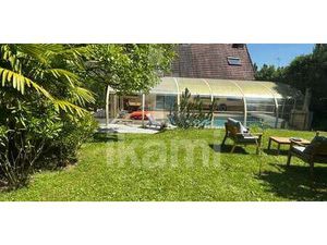 Maison avec piscine et jardin Morangles (60)