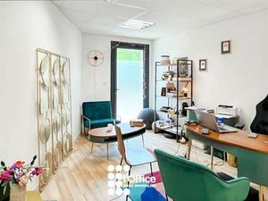 Location Bureaux et commerces à Talmont-Saint-Hilaire (85440) : à louer / 21m² Talmont-Sai