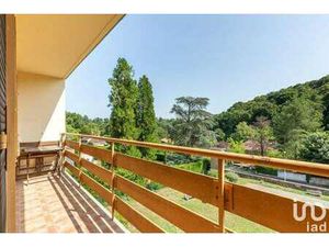 Vente Appartement 3 pièces à Saint-Cyr-au-Mont-d'Or (69450) : à vendre 3 pièces / 56m² Sai