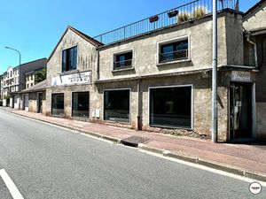 Local commercial 107m2+ appartement 77m2 Verneuil Sur Seine