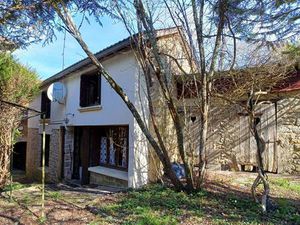 Ensemble de deux maisons à rénover