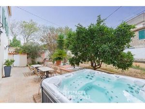 Maison familiale et chambres d'hôtes - 328 m² rénovés au coeur des Corbières