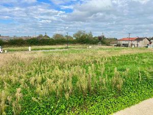 Terrain constructible viabilisé à vendre