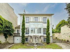 Maison de luxe à vendre dans le quartier Thierry-Saint Cloud