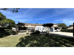 EXCLUSIVITÉ – À seulement 3 km d’Uzès  belle villa avec piscine et terrain arboré