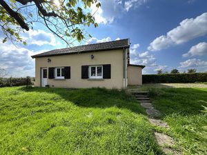 COSSAYE. Maison indépendante de plain-pied !