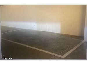 Place de parking à louer