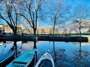 Local d'activités avec bail commercial