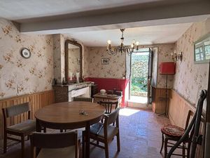 Maison avec jardinet