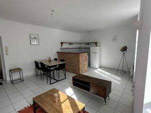 Location meublée appartement 3 pièces 50 m² à Chalonnes-sur-Loire (49290)  700 €