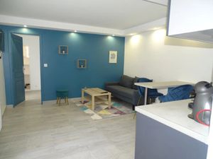 Location meublée appartement 2 pièces 34 m² à Saint-Ouen (93400)  1 100 €
